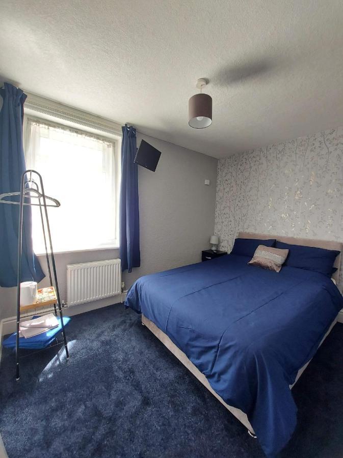 The Clevedon Bed & Breakfast Blackpool Exterior photo