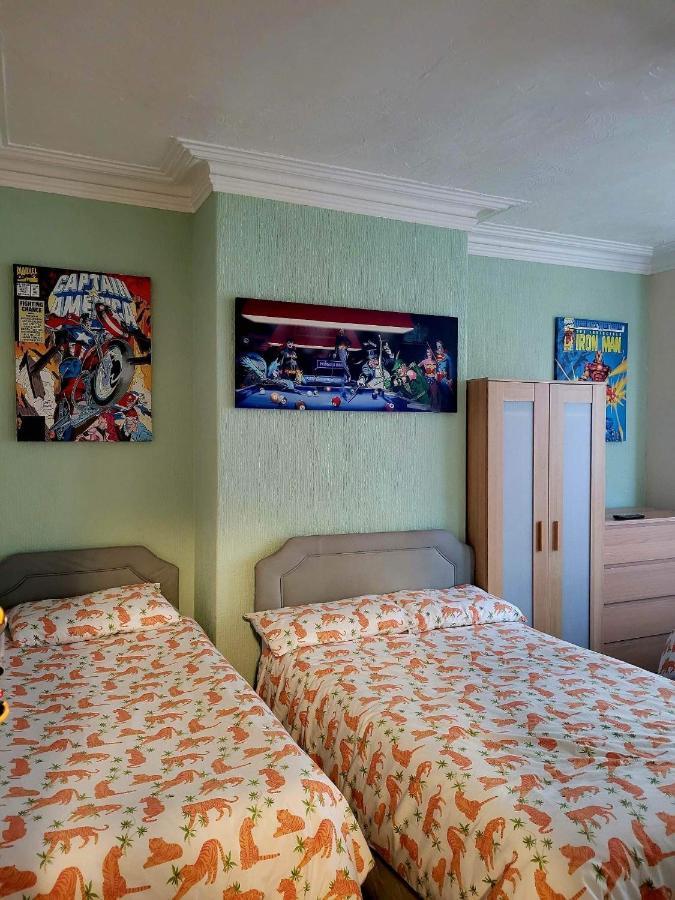 The Clevedon Bed & Breakfast Blackpool Exterior photo