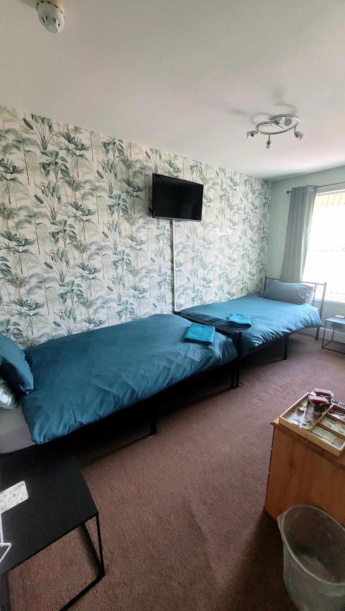 The Clevedon Bed & Breakfast Blackpool Exterior photo